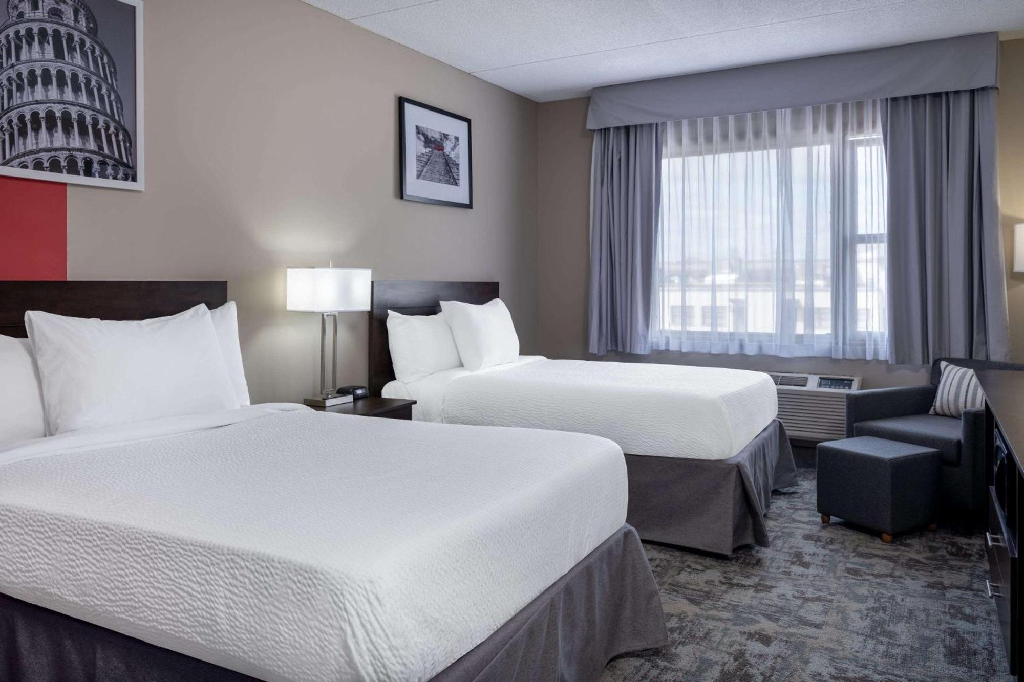 Ramada By Wyndham Thunder Bay Airlane Hotel Eksteriør billede