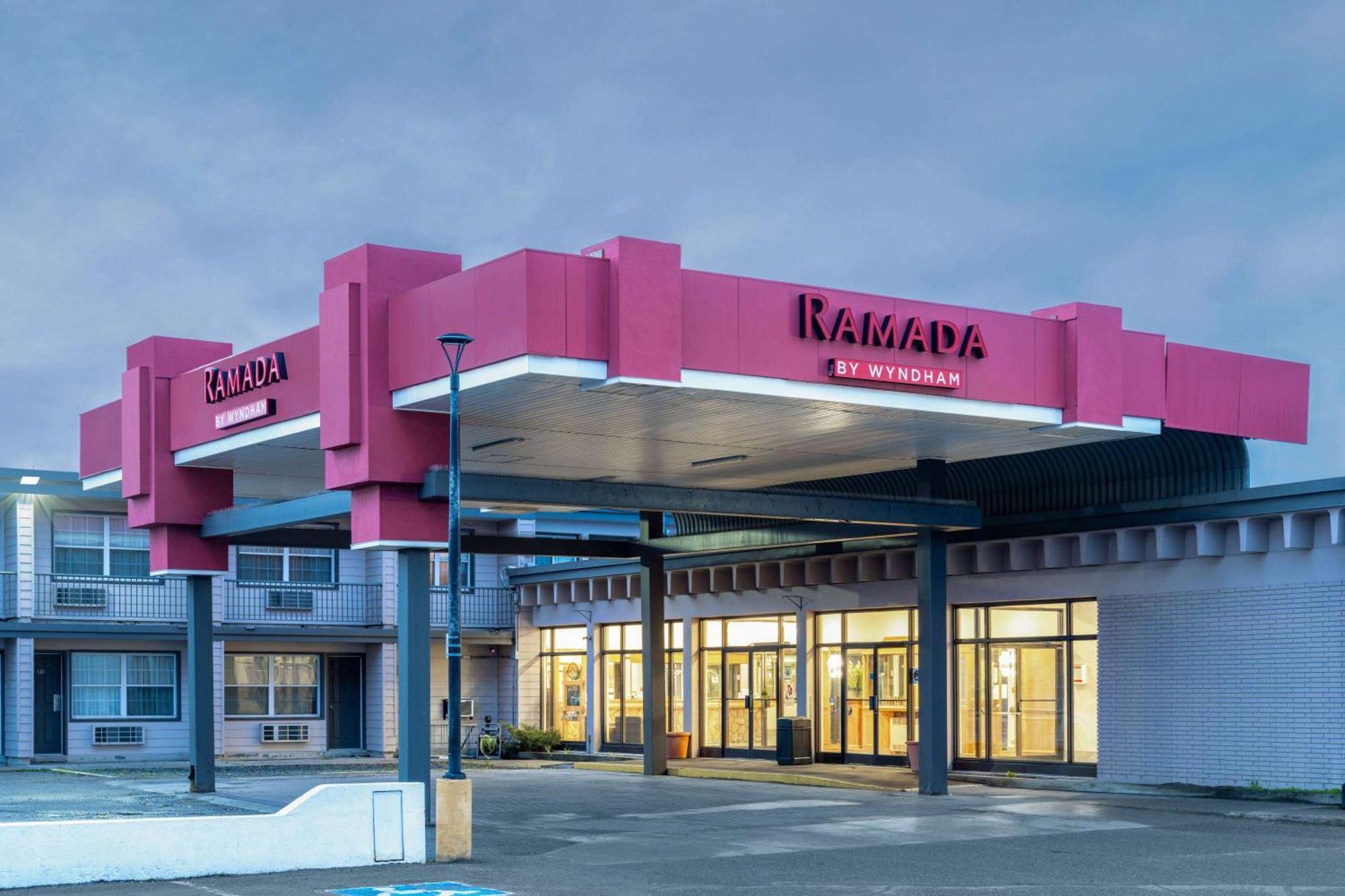 Ramada By Wyndham Thunder Bay Airlane Hotel Eksteriør billede